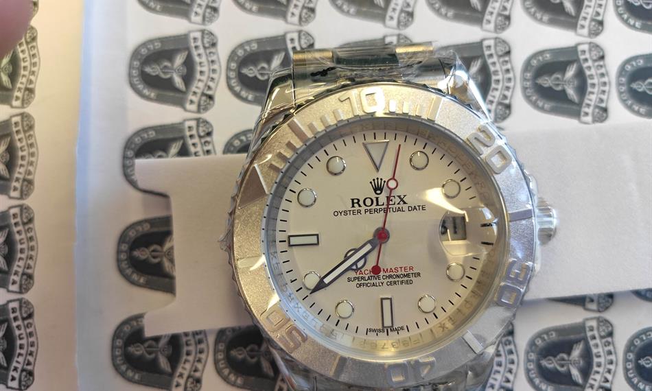 2020-7-23-1022foto 6 hodinky Rolex.jpg